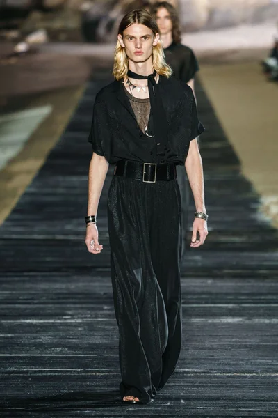 Look 73